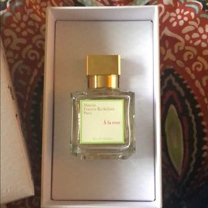 Maison Francis kurkjian Paris a la rose.